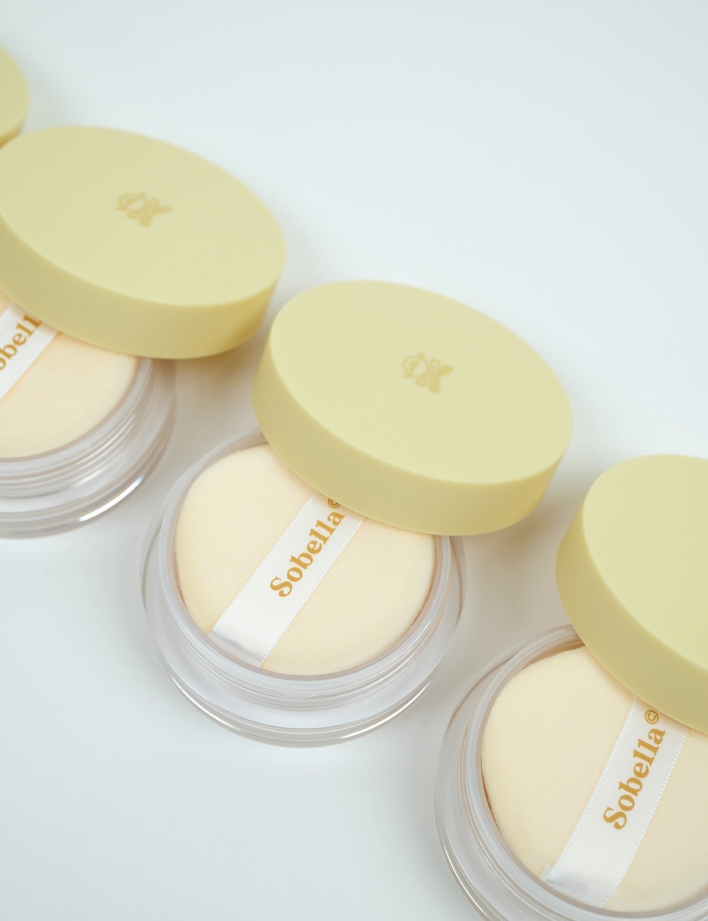 SOBELLA SILKEN CLOUD LOOSE POWDER