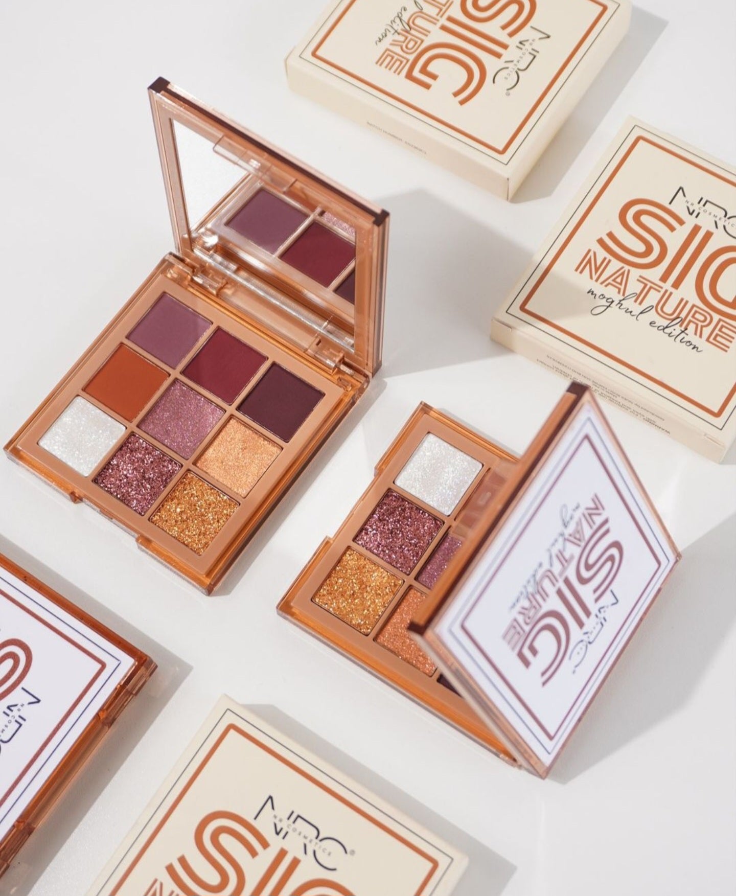 NRC MOGHUL EDITION SIGNATURE EYE PALLETTE.